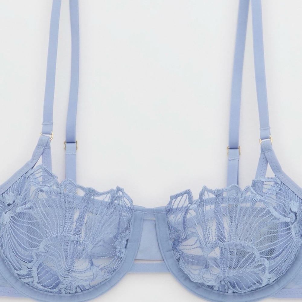 Unlined Lace Underwire Bra in Light Blue